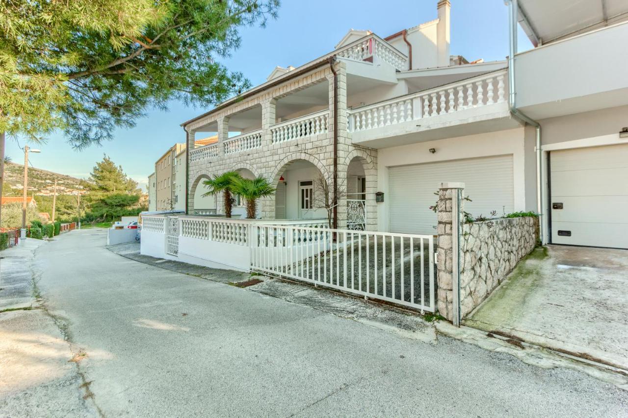 Villa Vittorio เซเกต วรันยีชา ภายนอก รูปภาพ