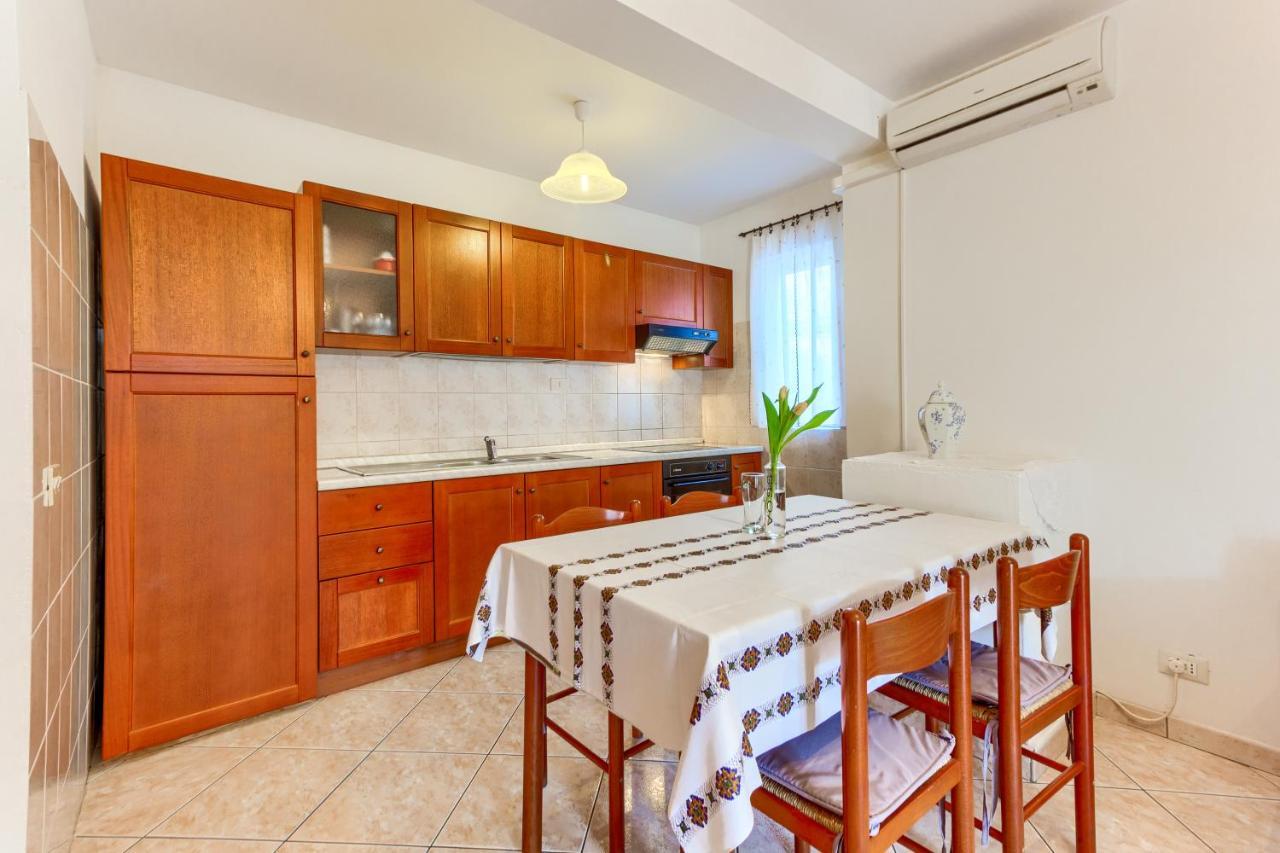 Villa Vittorio เซเกต วรันยีชา ภายนอก รูปภาพ