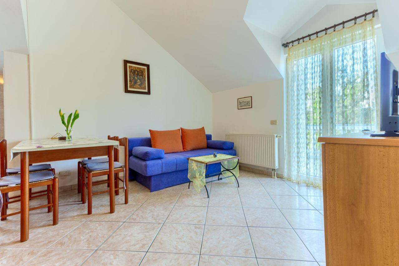 Villa Vittorio เซเกต วรันยีชา ภายนอก รูปภาพ